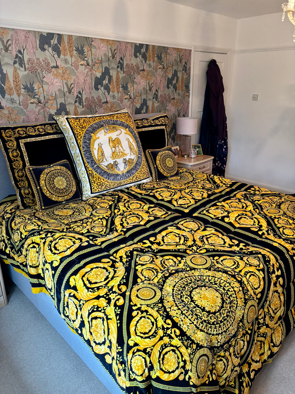 Vintage Gianni Versace Atelier Goose Down Comforter & Cushions — Luxury Bedding Set