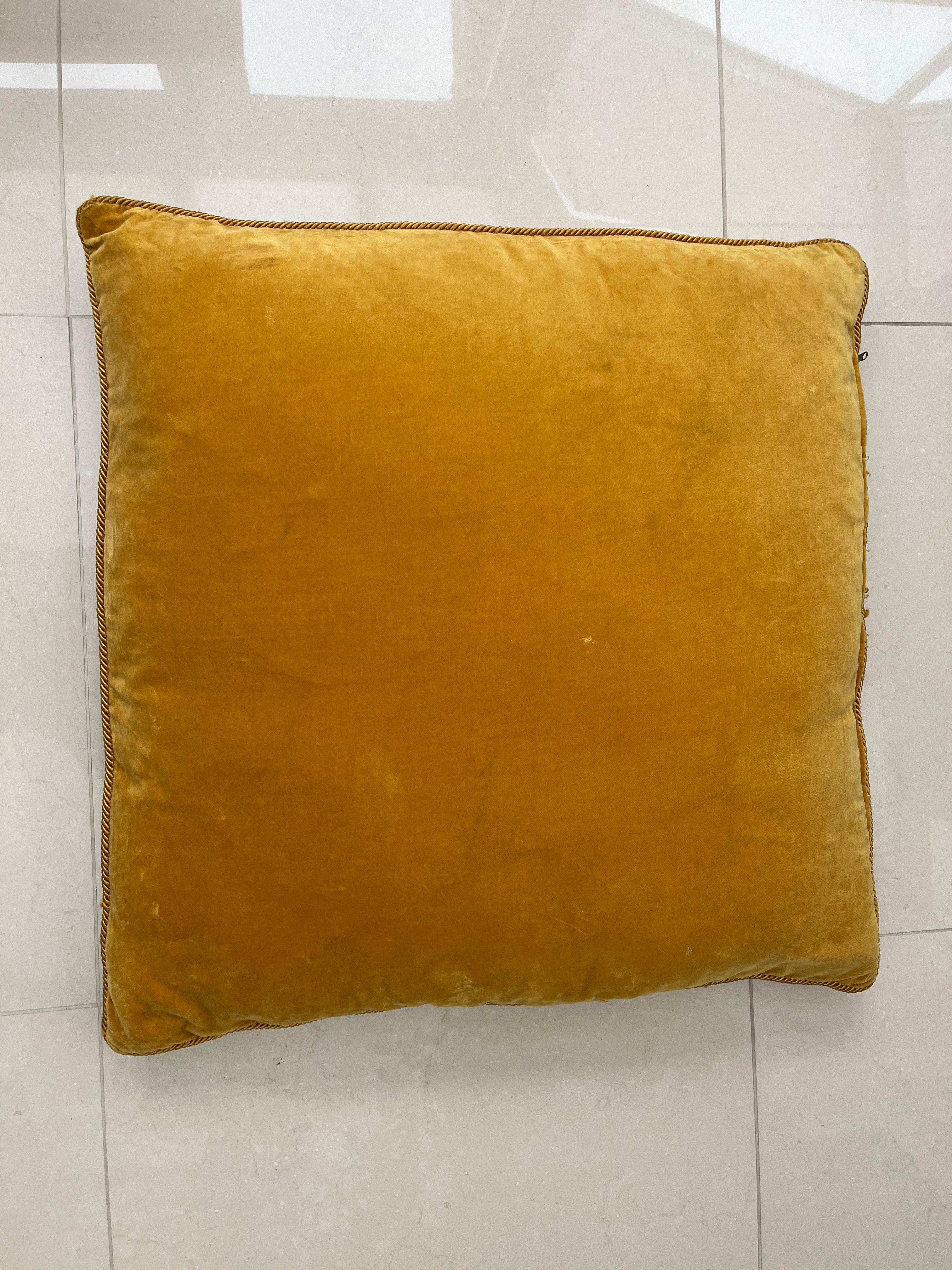 Vintage Gianni Versace Atelier Goose Down Comforter & Cushions — Luxury Bedding Set