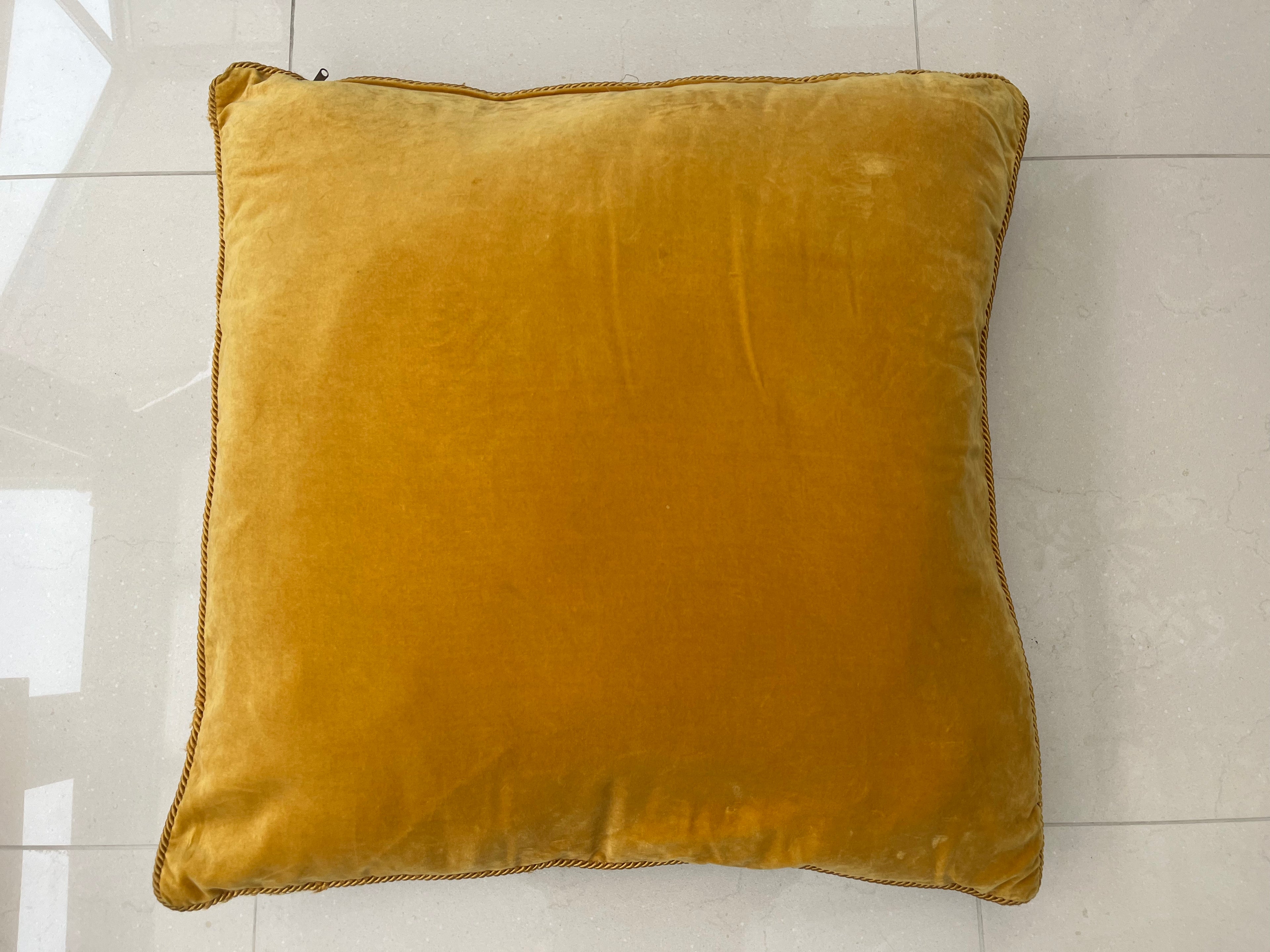 Vintage Gianni Versace Atelier Goose Down Comforter & Cushions — Luxury Bedding Set