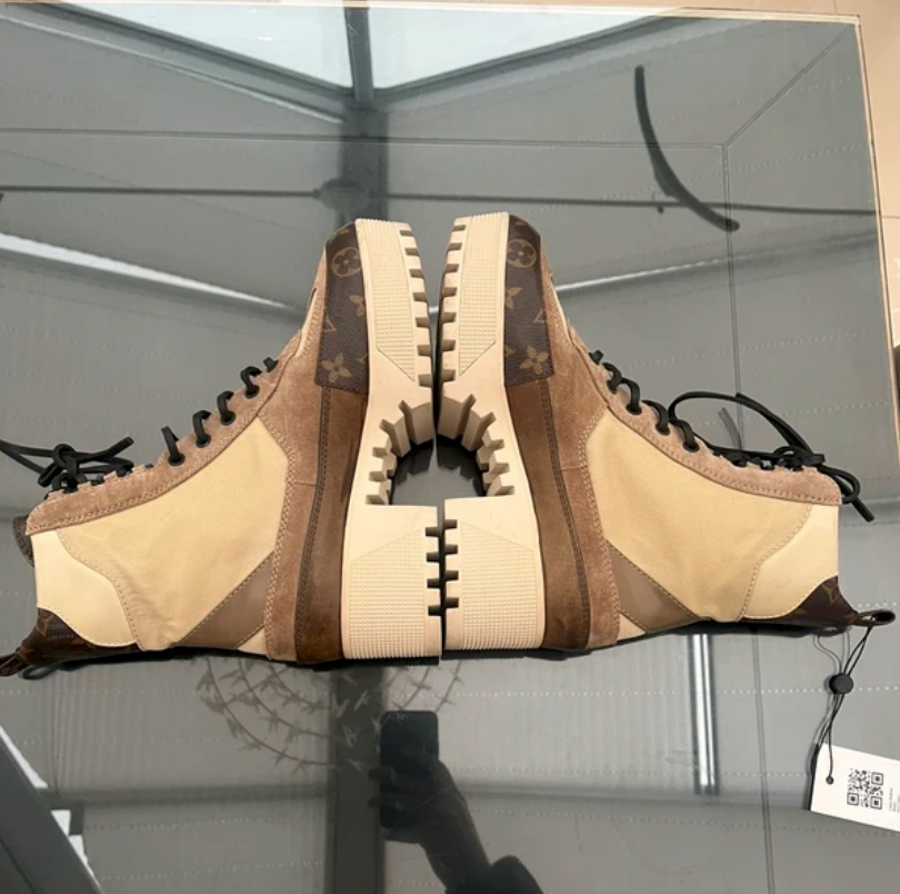 Louis Vuitton Laureate Platform Dessert Boots EU 38